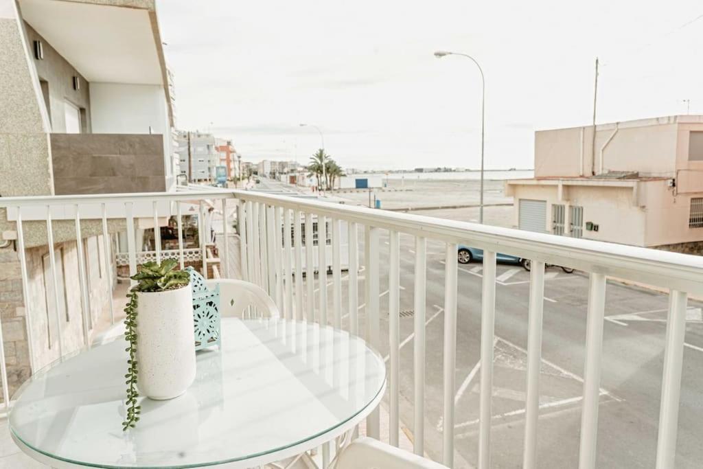 Apartamento Frente Al Mar, Familiar Y Acogedor. Santa Pola Ngoại thất bức ảnh